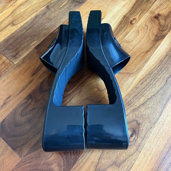 Gucci Rubber Logo Platform Slide Sandal, NEW - Picture 8 of 16